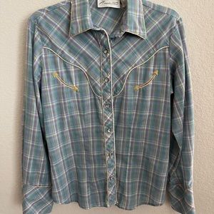 Vintage ladies western pearl snap